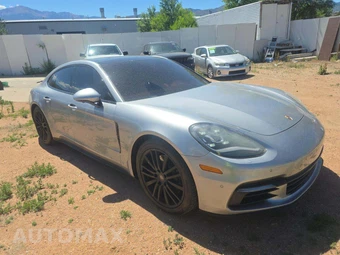 2017 Porsche Panamera 4S – miniatura 4