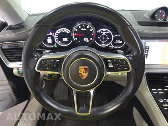 2017 Porsche Panamera Turbo – miniatura 10