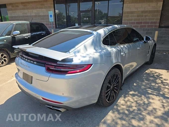 2017 Porsche Panamera Turbo – miniatura 3