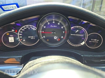 2017 Porsche Panamera Turbo – miniatura 9