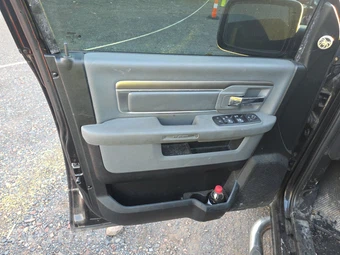 2017 Ram 1500 Big Horn Crew Cab Medium Bed - miniatura 9