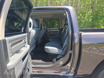 2017 Ram 1500 Big Horn Crew Cab Short Bed – miniatura 10