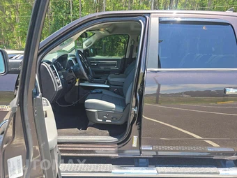 2017 Ram 1500 Big Horn Crew Cab Short Bed – miniatura 3