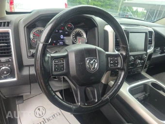 2017 Ram 1500 Big Horn Crew Cab Short Bed - miniatura 10