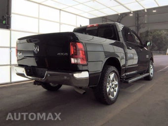 2017 Ram 1500 Big Horn Crew Cab Short Bed - miniatura 4