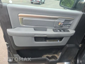 2017 Ram 1500 Big Horn Crew Cab Short Bed - miniatura 9