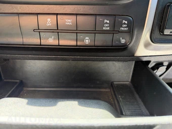 2017 Ram 1500 Big Horn Crew Cab Short Bed - miniatura 30
