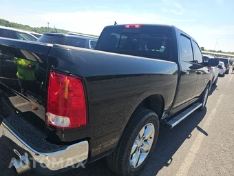 2017 Ram 1500 Big Horn Crew Cab Short Bed - miniatura 4