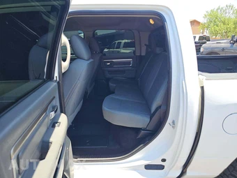 2017 Ram 1500 Big Horn Crew Cab Short Bed - miniatura 10