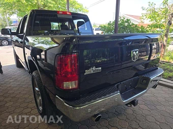 2017 Ram 1500 Big Horn Crew Cab Short Bed - miniatura 2