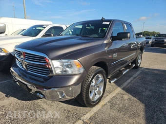2017 Ram 1500 Big Horn Crew Cab Short Bed - samochód z USA z aukcji Manheim, oferta Kup Teraz w AUTOMAX