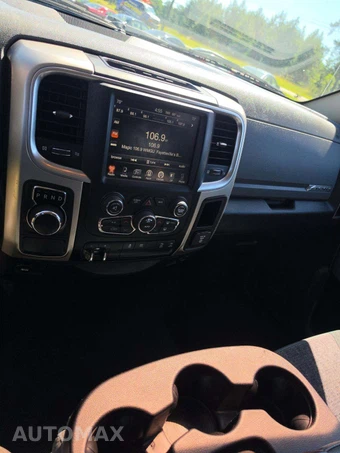 2017 Ram 1500 Big Horn Extended Cab Medium Bed - miniatura 10
