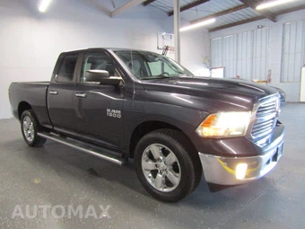 2017 Ram 1500 Big Horn Extended Cab Medium Bed - miniatura 3