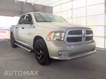 2017 Ram 1500 Express Crew Cab Short Bed - miniatura 3