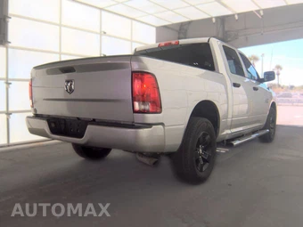 2017 Ram 1500 Express Crew Cab Short Bed - miniatura 4