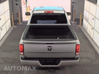 2017 Ram 1500 Express Crew Cab Short Bed - miniatura 5