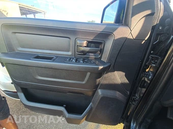 2017 Ram 1500 Express Crew Cab Short Bed - miniatura 9