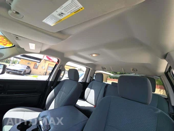 2017 Ram 1500 Express Crew Cab Short Bed - miniatura 11