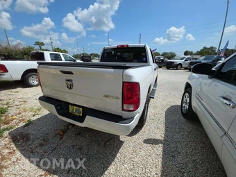 2017 Ram 1500 Express Crew Cab Short Bed - miniatura 3