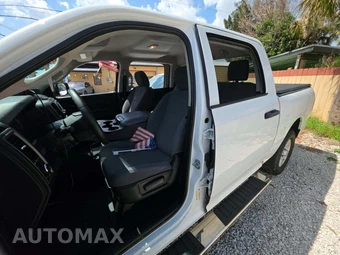 2017 Ram 1500 Express Crew Cab Short Bed - miniatura 6