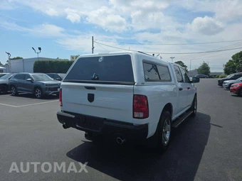 2017 Ram 1500 Express Crew Cab Short Bed – miniatura 3