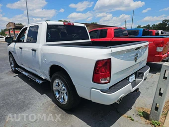 2017 Ram 1500 Express Crew Cab Short Bed - miniatura 2