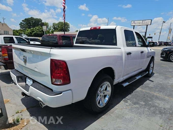 2017 Ram 1500 Express Crew Cab Short Bed - miniatura 3