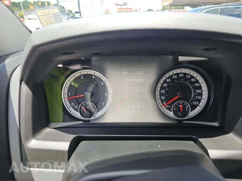 2017 Ram 1500 Express Crew Cab Short Bed - miniatura 9