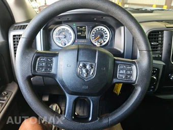 2017 Ram 1500 Express Crew Cab Short Bed – miniatura 10