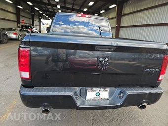 2017 Ram 1500 Express Crew Cab Short Bed – miniatura 5