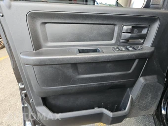 2017 Ram 1500 Express Crew Cab Short Bed – miniatura 9
