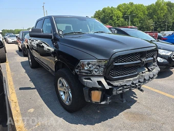 2017 Ram 1500 Express Crew Cab Short Bed – miniatura 3