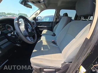2017 Ram 1500 Express Crew Cab Short Bed – miniatura 7