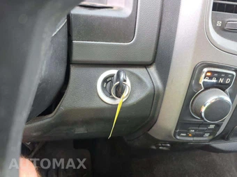 2017 Ram 1500 Express Crew Cab Short Bed - miniatura 8