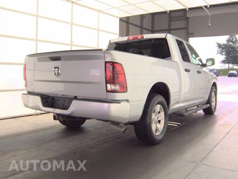 2017 Ram 1500 Express Extended Cab Medium Bed - miniatura 4