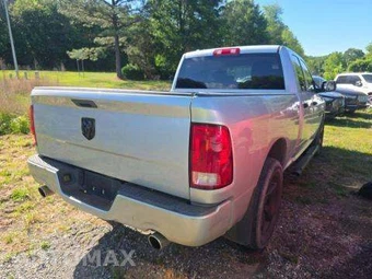 2017 Ram 1500 Express Extended Cab Medium Bed – miniatura 3