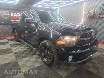 2017 Ram 1500 Express Extended Cab Medium Bed – miniatura 4