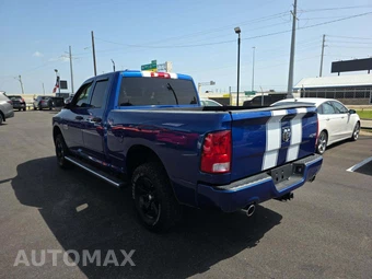 2017 Ram 1500 Express Extended Cab Medium Bed - miniatura 2