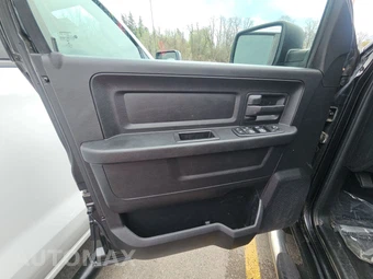 2017 Ram 1500 Express Extended Cab Medium Bed – miniatura 9