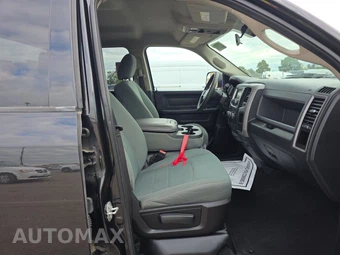 2017 Ram 1500 Express Extended Cab Medium Bed – miniatura 2