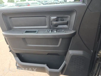 2017 Ram 1500 Express Extended Cab Medium Bed – miniatura 3