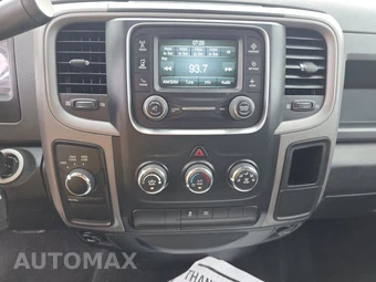 2017 Ram 1500 Express Extended Cab Medium Bed – miniatura 5
