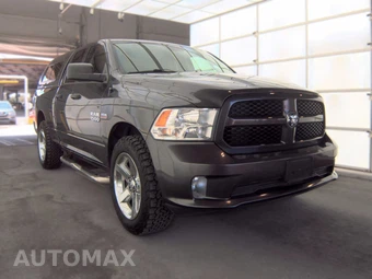 2017 Ram 1500 Express Extended Cab Medium Bed - miniatura 3