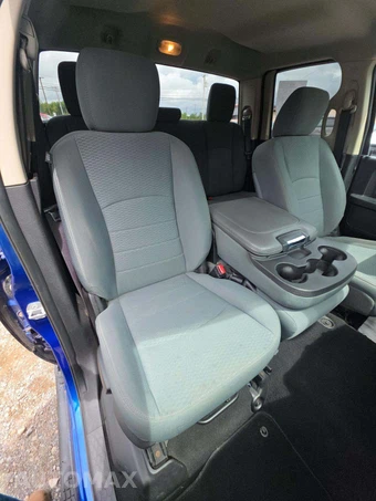 2017 Ram 1500 Express Extended Cab Medium Bed – miniatura 15
