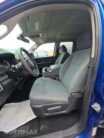 2017 Ram 1500 Express Extended Cab Medium Bed – miniatura 3