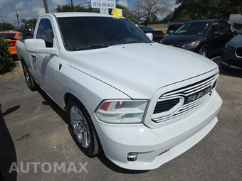 2017 Ram 1500 Express Regular Cab Medium Bed - miniatura 3