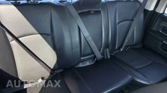 2017 Ram 1500 Laramie Crew Cab Medium Bed - miniatura 11