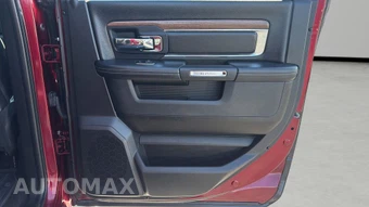 2017 Ram 1500 Laramie Crew Cab Medium Bed - miniatura 12