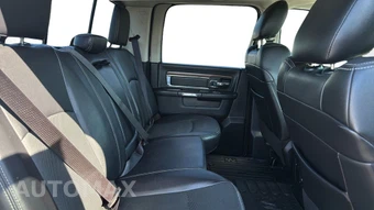 2017 Ram 1500 Laramie Crew Cab Medium Bed - miniatura 13