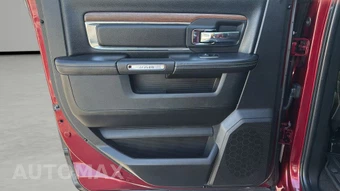 2017 Ram 1500 Laramie Crew Cab Medium Bed - miniatura 14